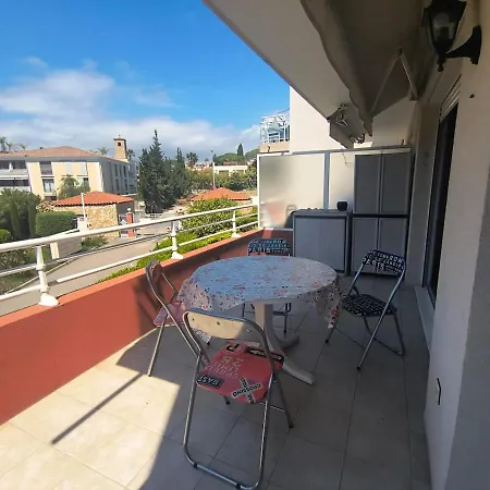 Apartment With Pool, Parking, Close To The